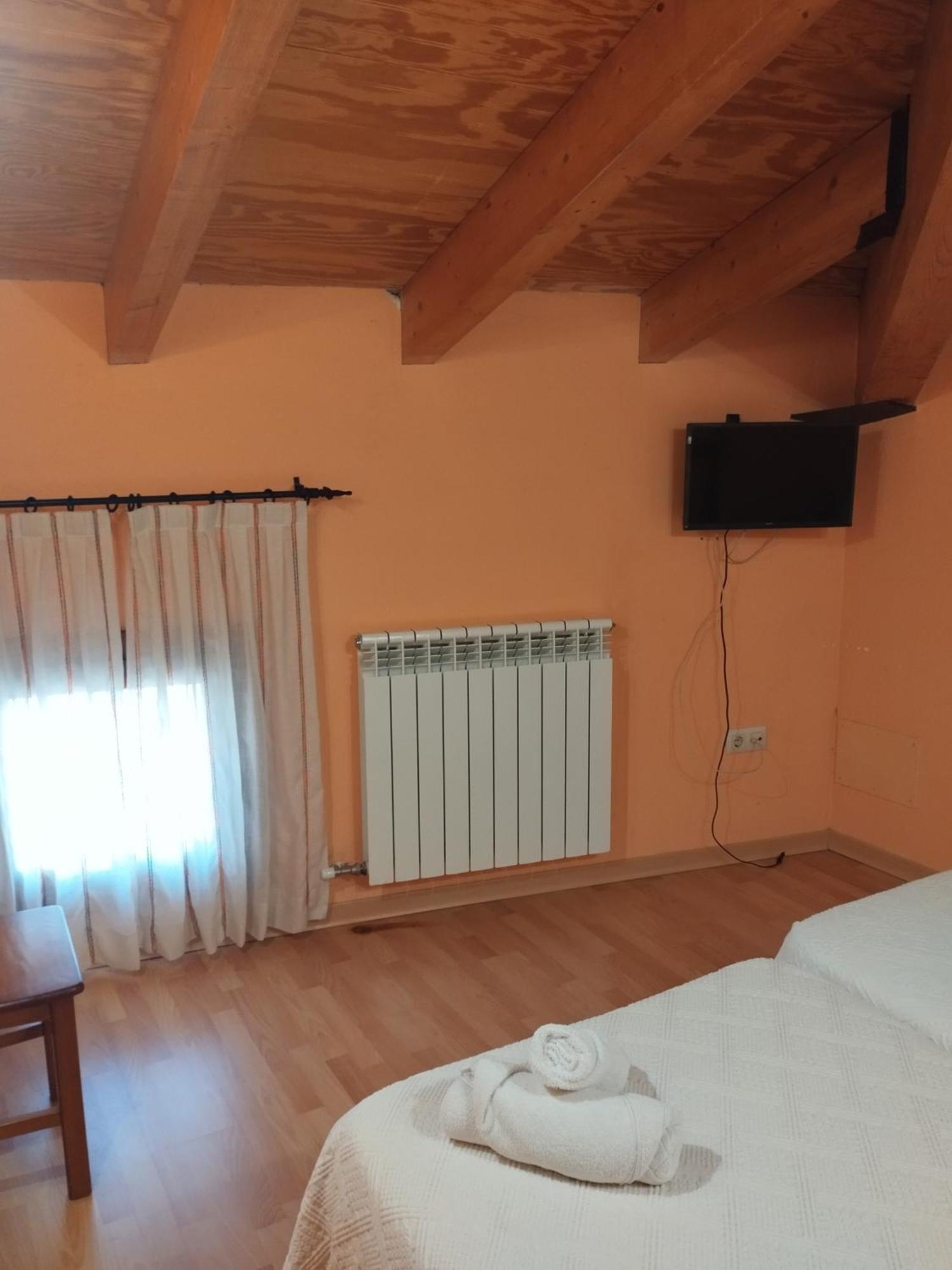 Hotel Quinones