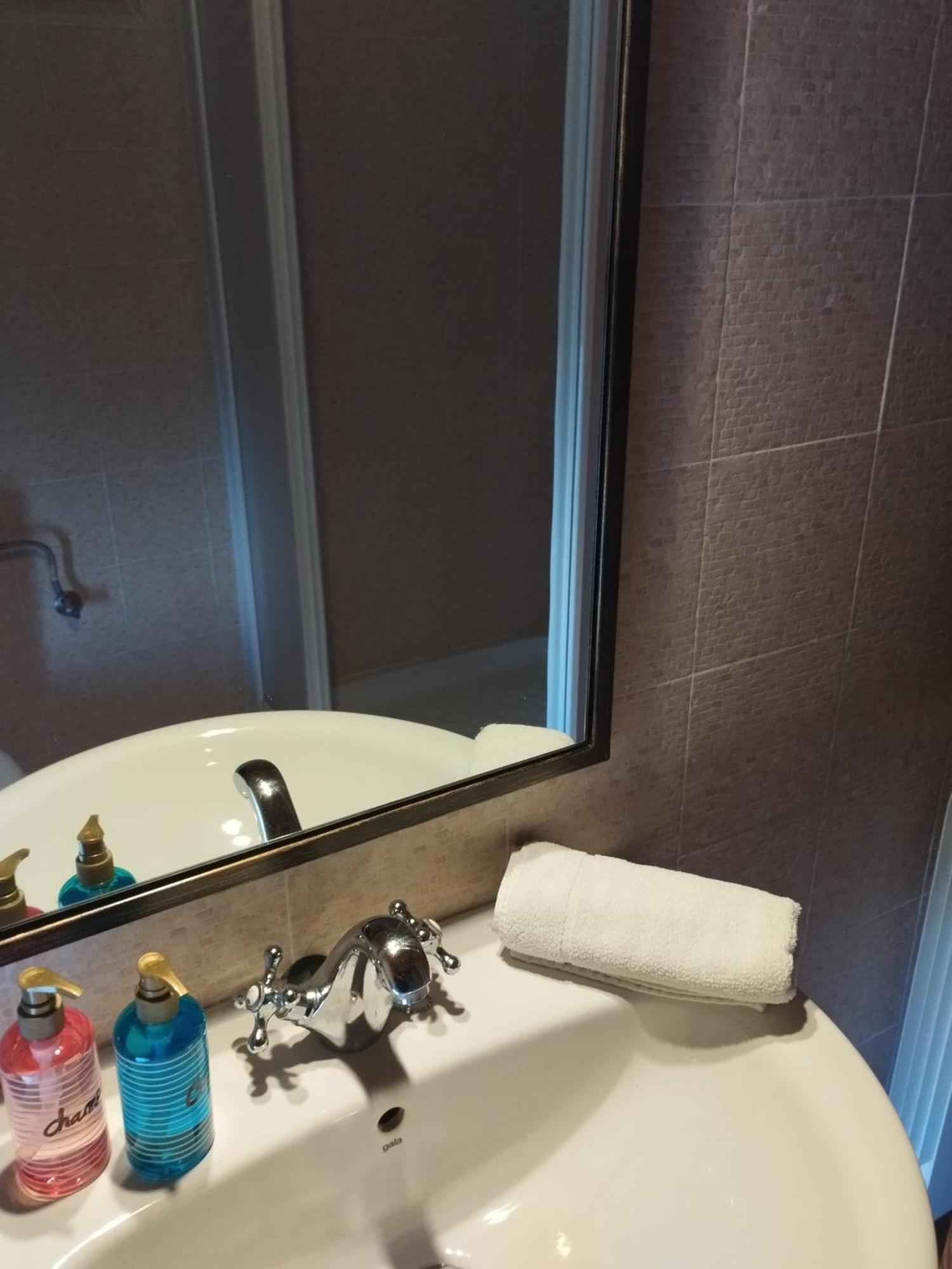 Quinones Hotel Fuentes Calientes
