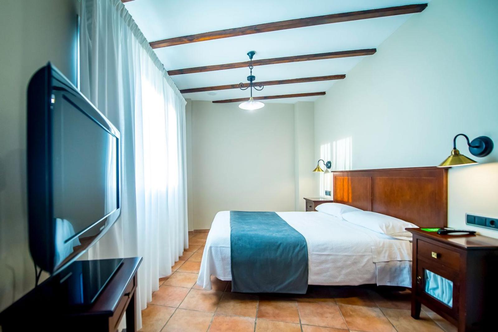 Tharsis Hotel