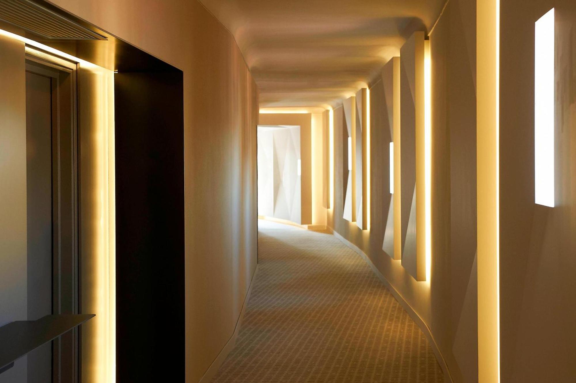 Le Meridien 5*