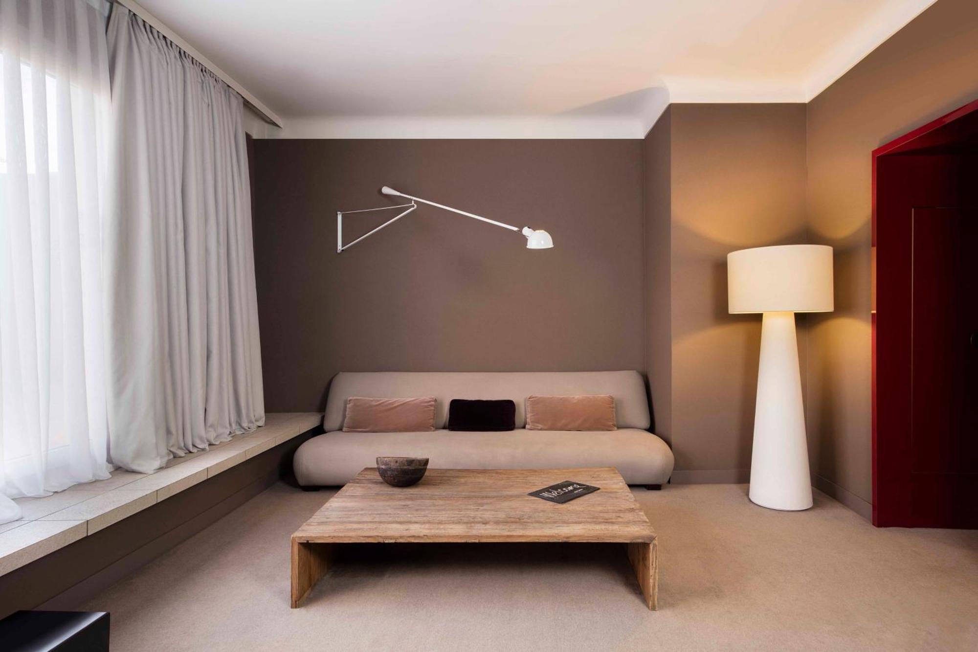Le Meridien Hotel