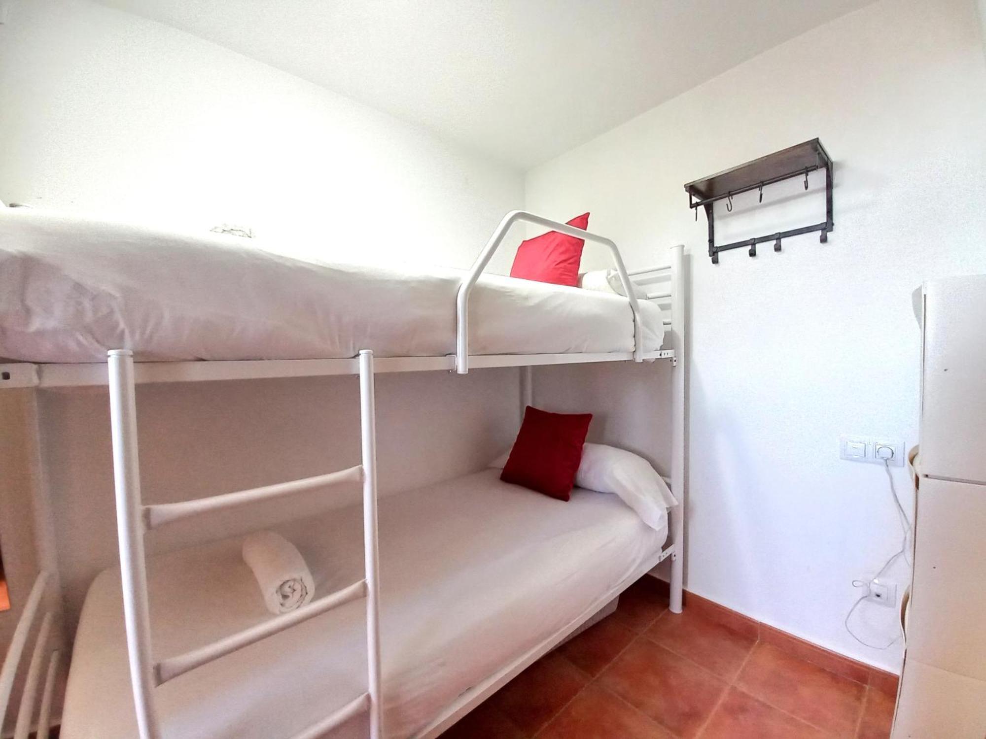 Apartment Bed And Snow Zona Media