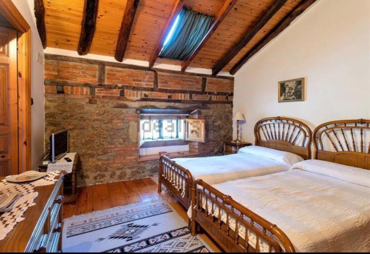 Vinueva Inn Quijas