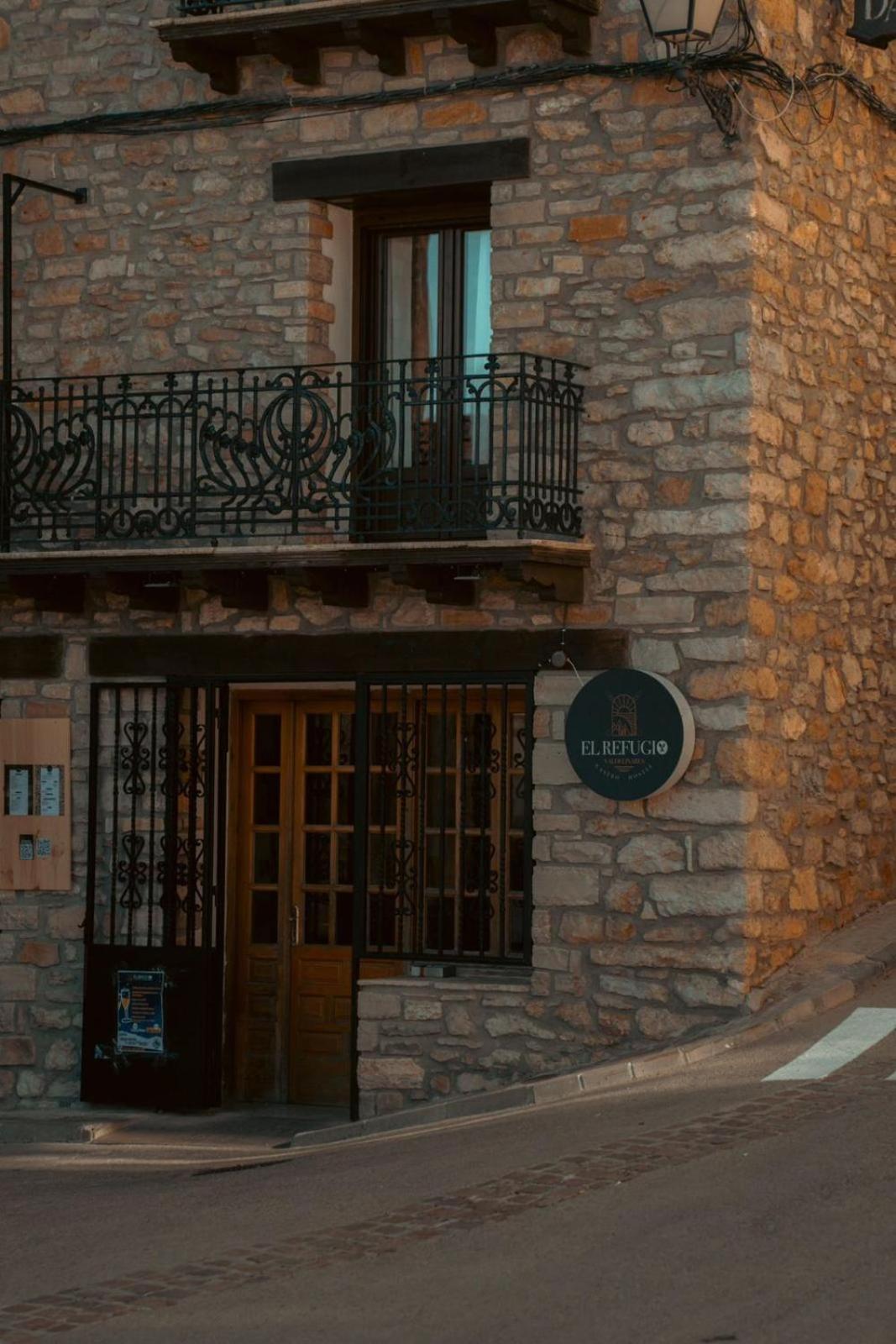 El Refugio Gastro Guest house Valdelinares (Aragon)