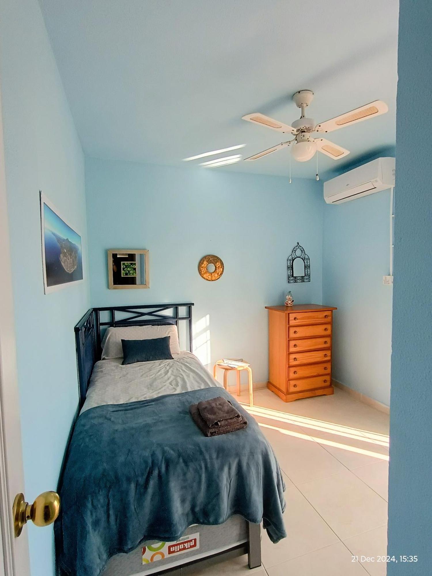 Apartment With A View, Pet Friendly, Wifi, Large Terrace, Sea View