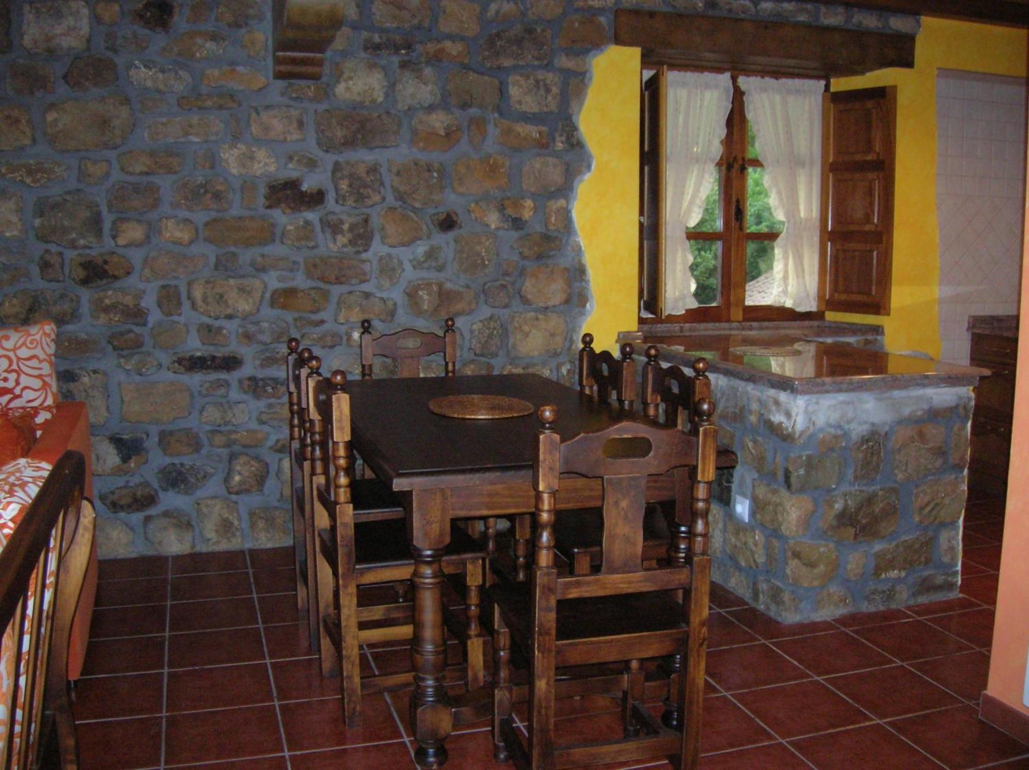 Casucas De Ason Holiday home