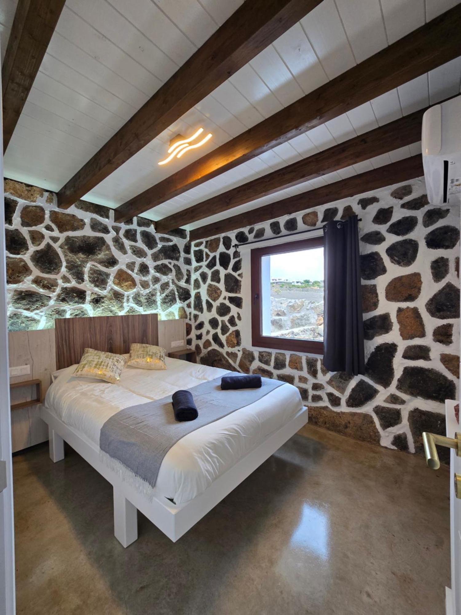 La Del Sol Villa *