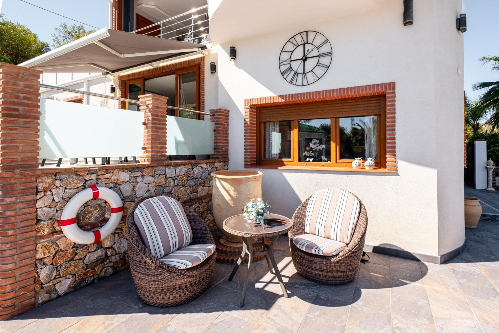 Exceptional Costa Del Sol El Espuela For 8 Heated Pool Amazing Views & Quality *