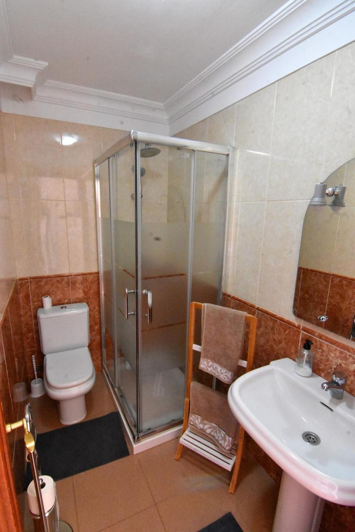 Apartamento House With Jacuzzi In