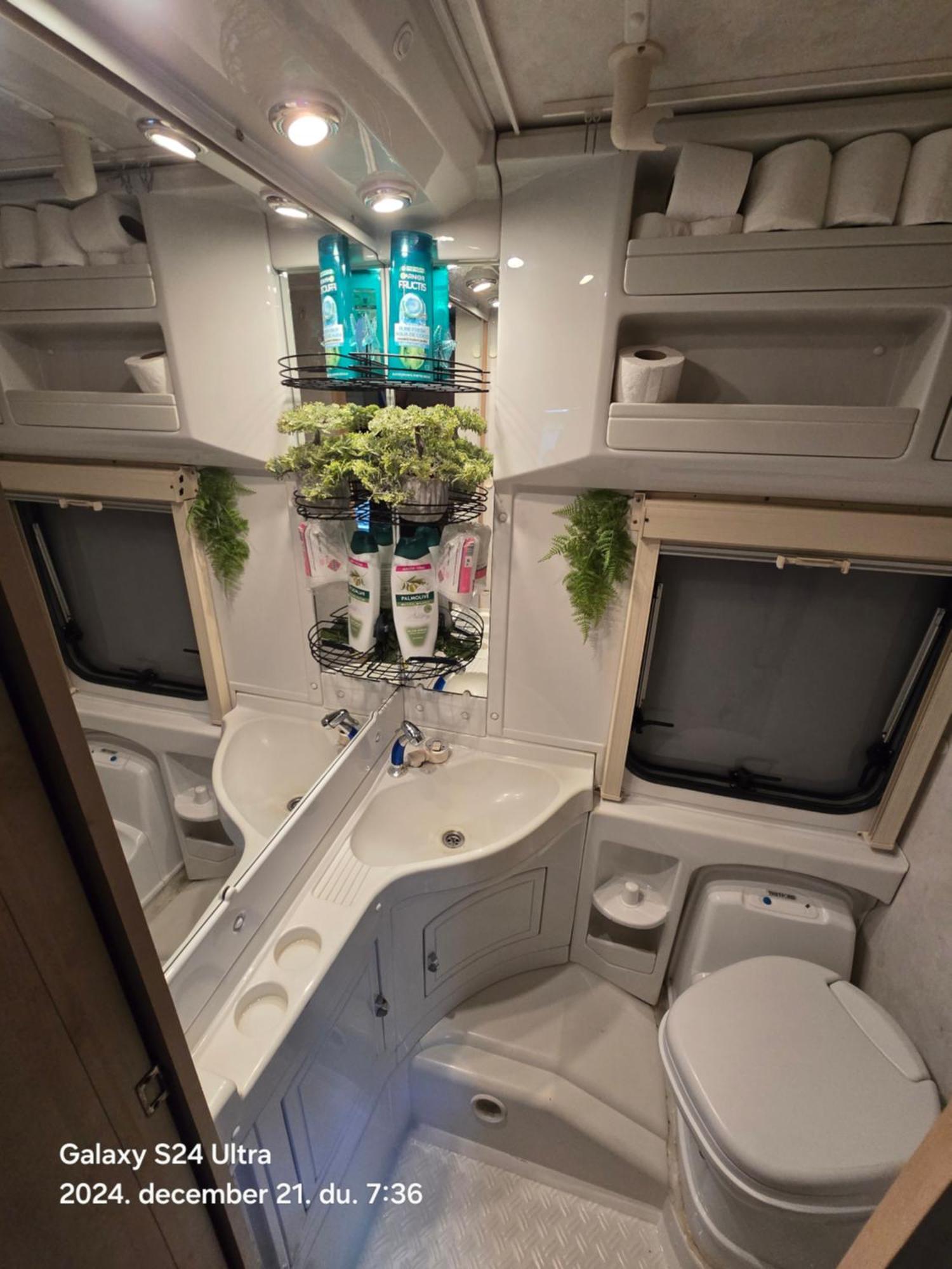 Camping Autocaravan,camper,campervan,motorhome,not Driveable,only Habitable