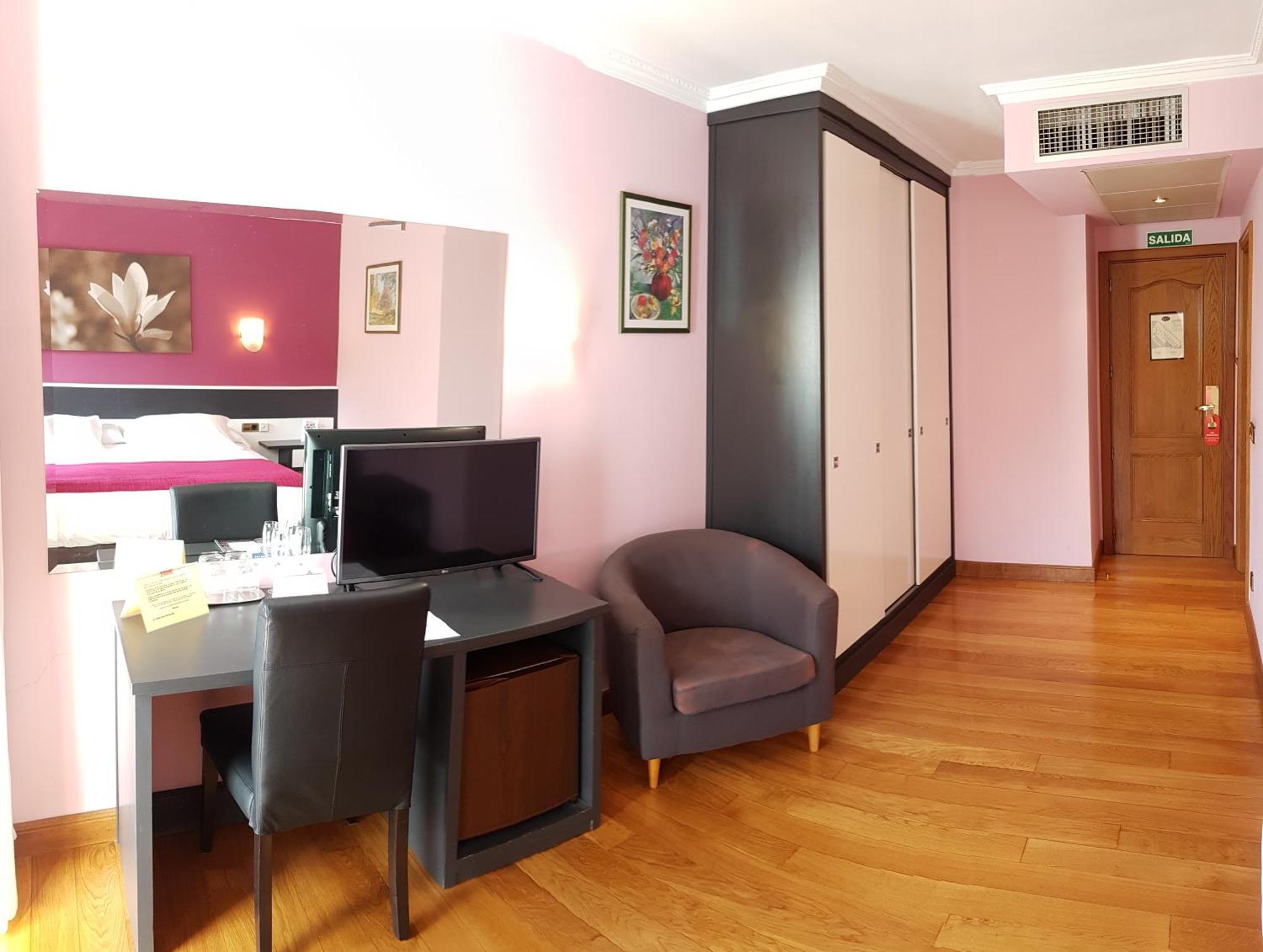 Venta De Hotel 3*