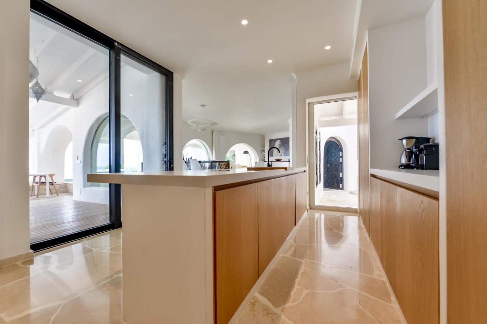 Vertigo- Managed By Almarina Villa *