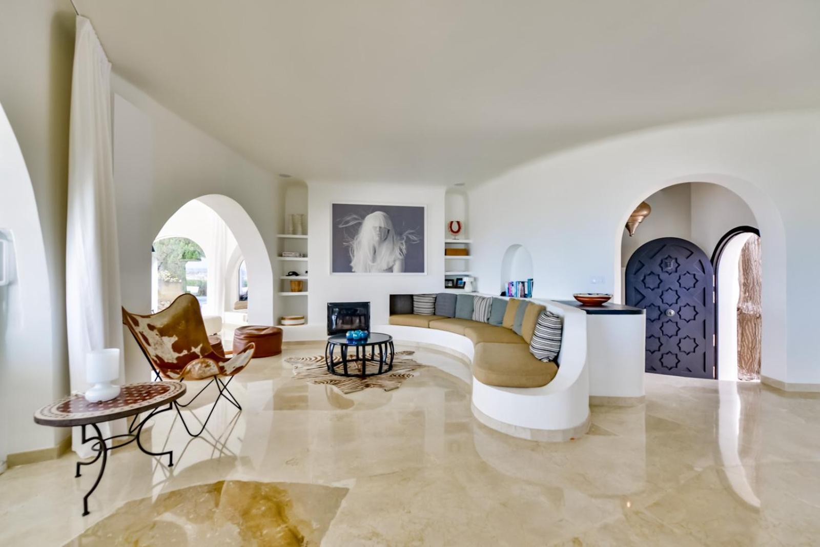 Vertigo- Managed By Almarina Villa
