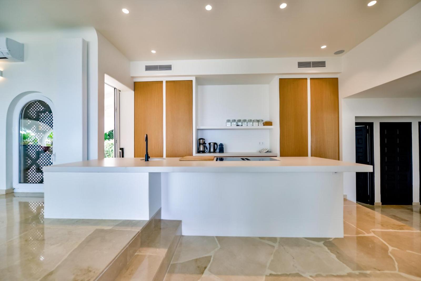 Vertigo- Managed By Almarina * Benissa