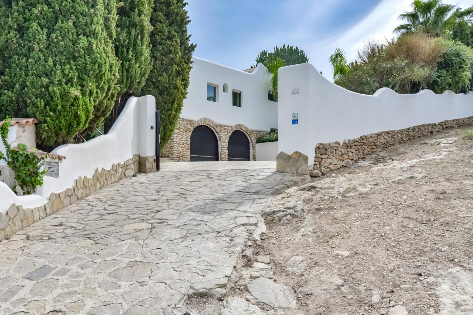 Villa Vertigo- Managed By Almarina