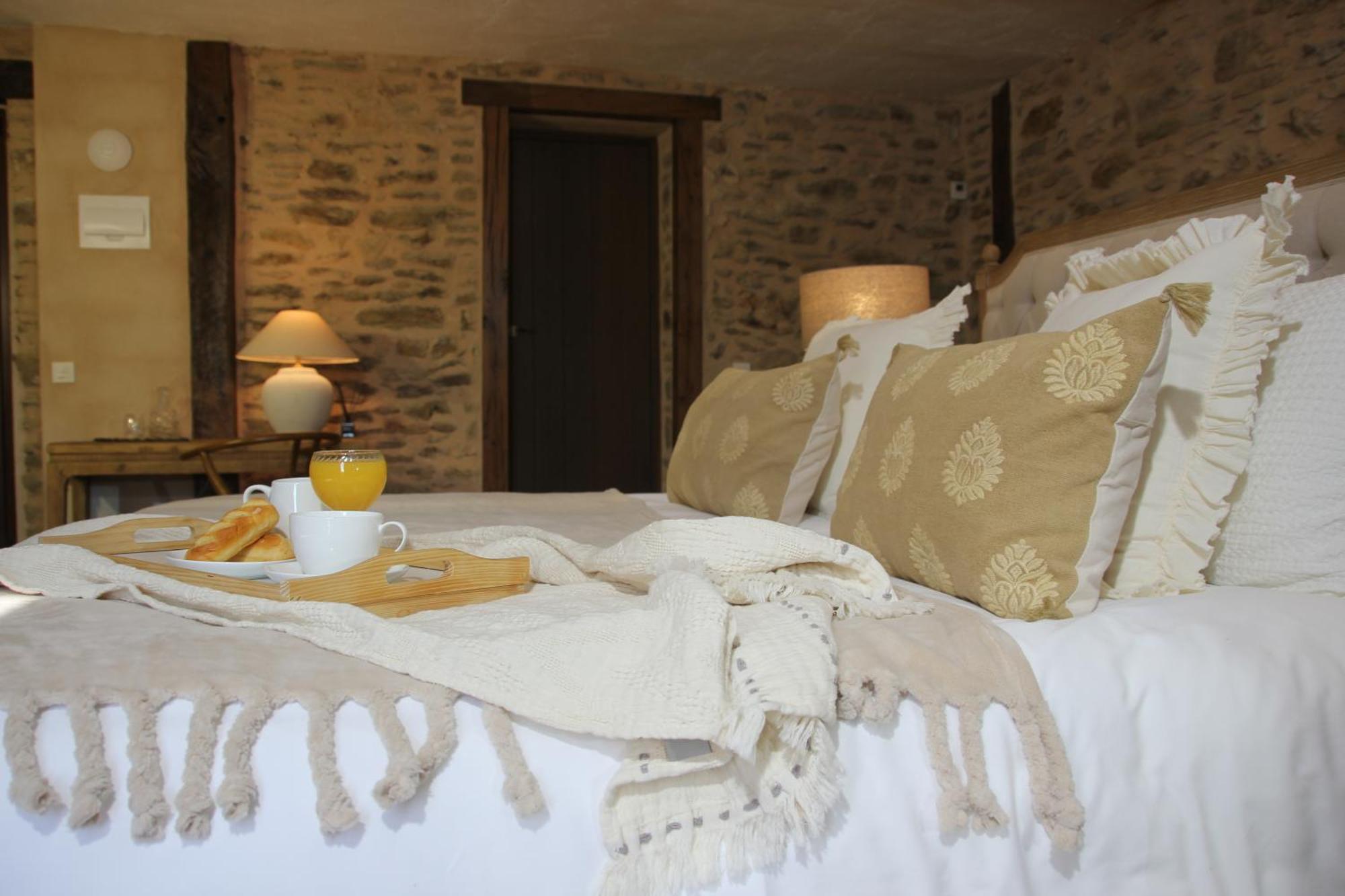 Hotel Rural Santui *