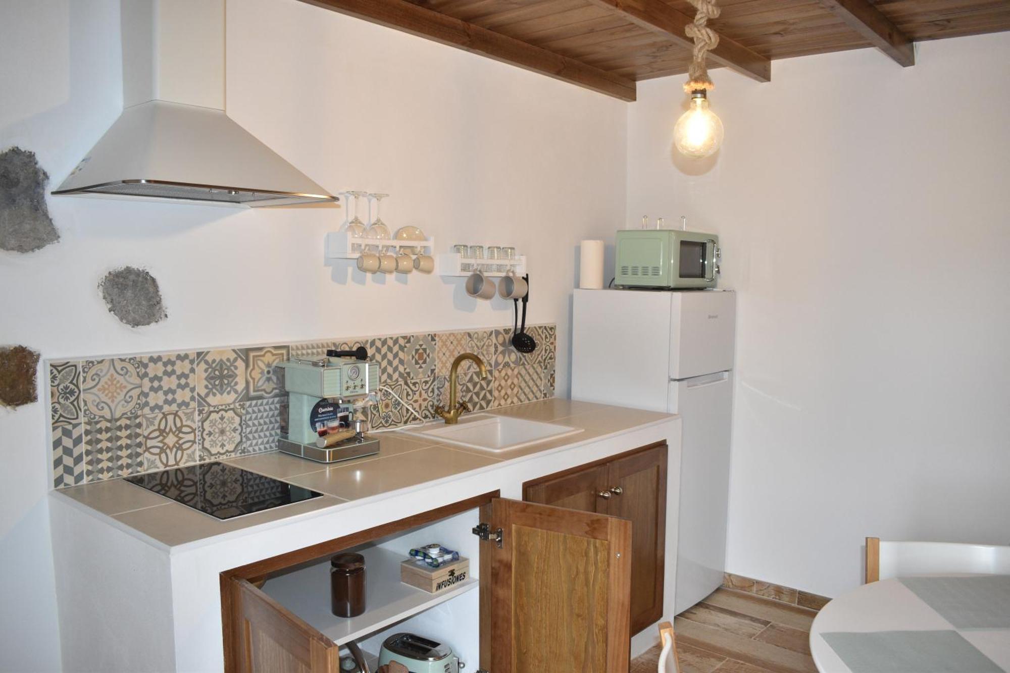 Delia & Juan Chalet *