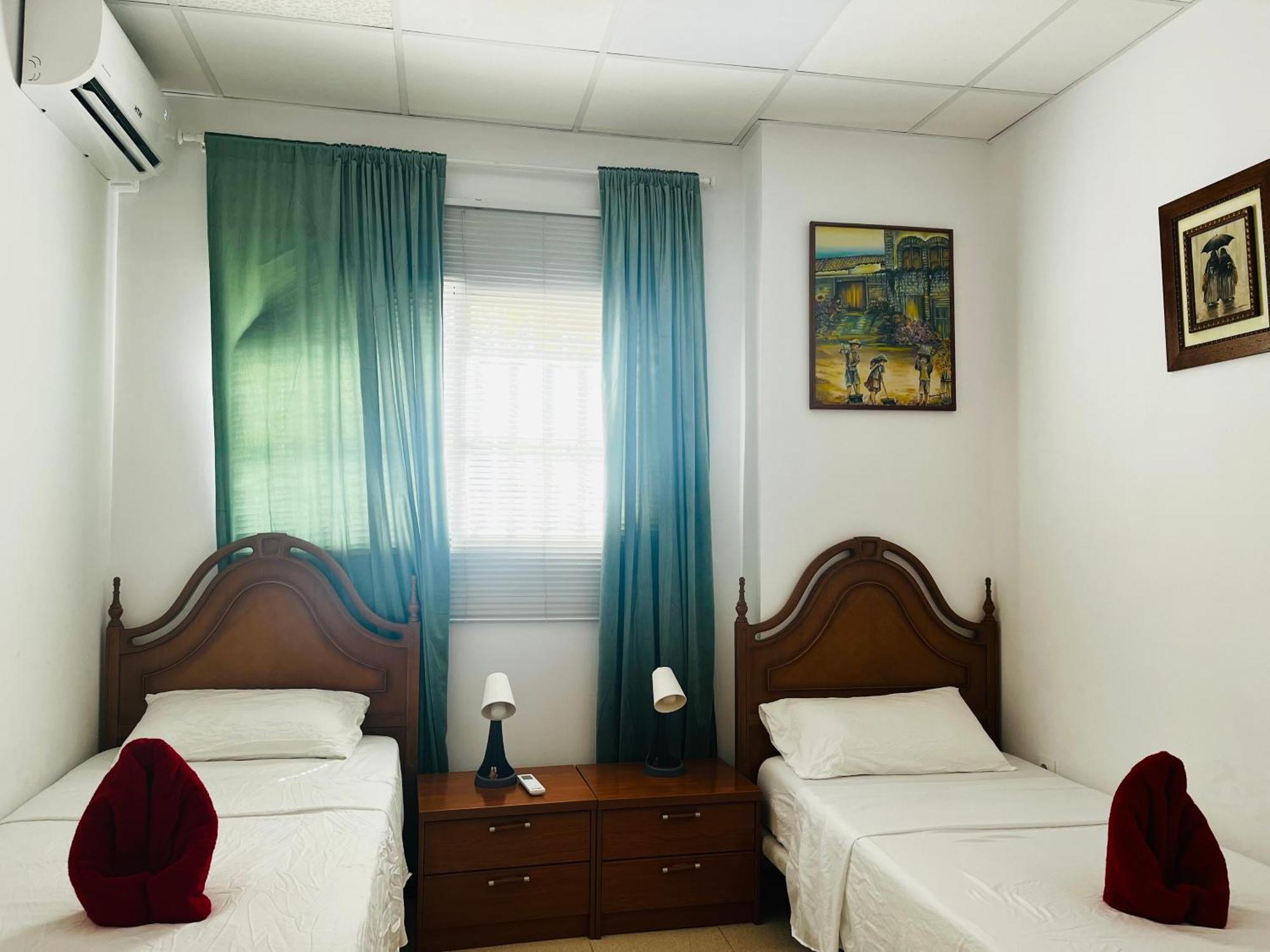 Art House Guest house *