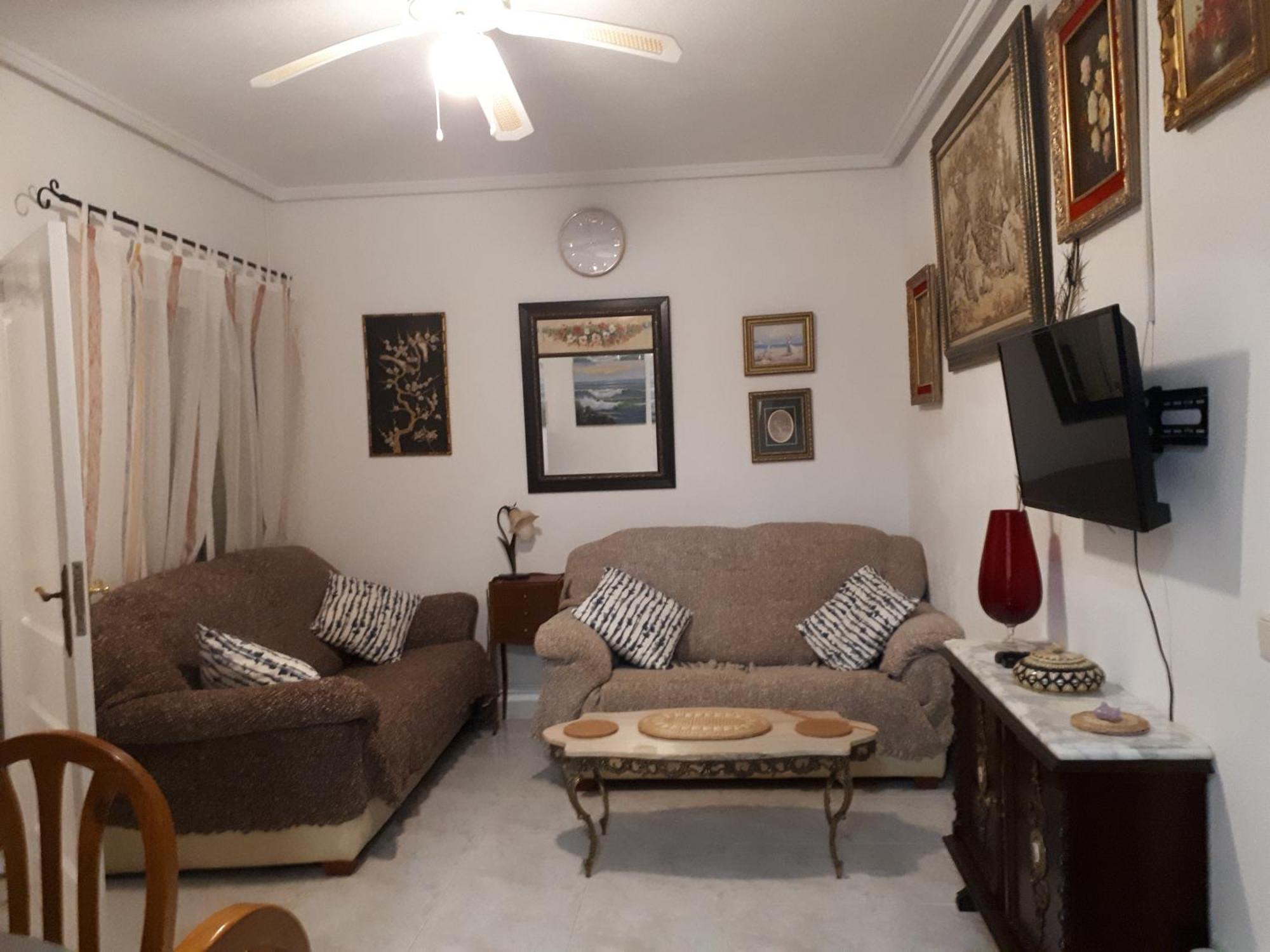 Lovely Detached 3 Bedroom Villa, Communal Pool In Quesada *