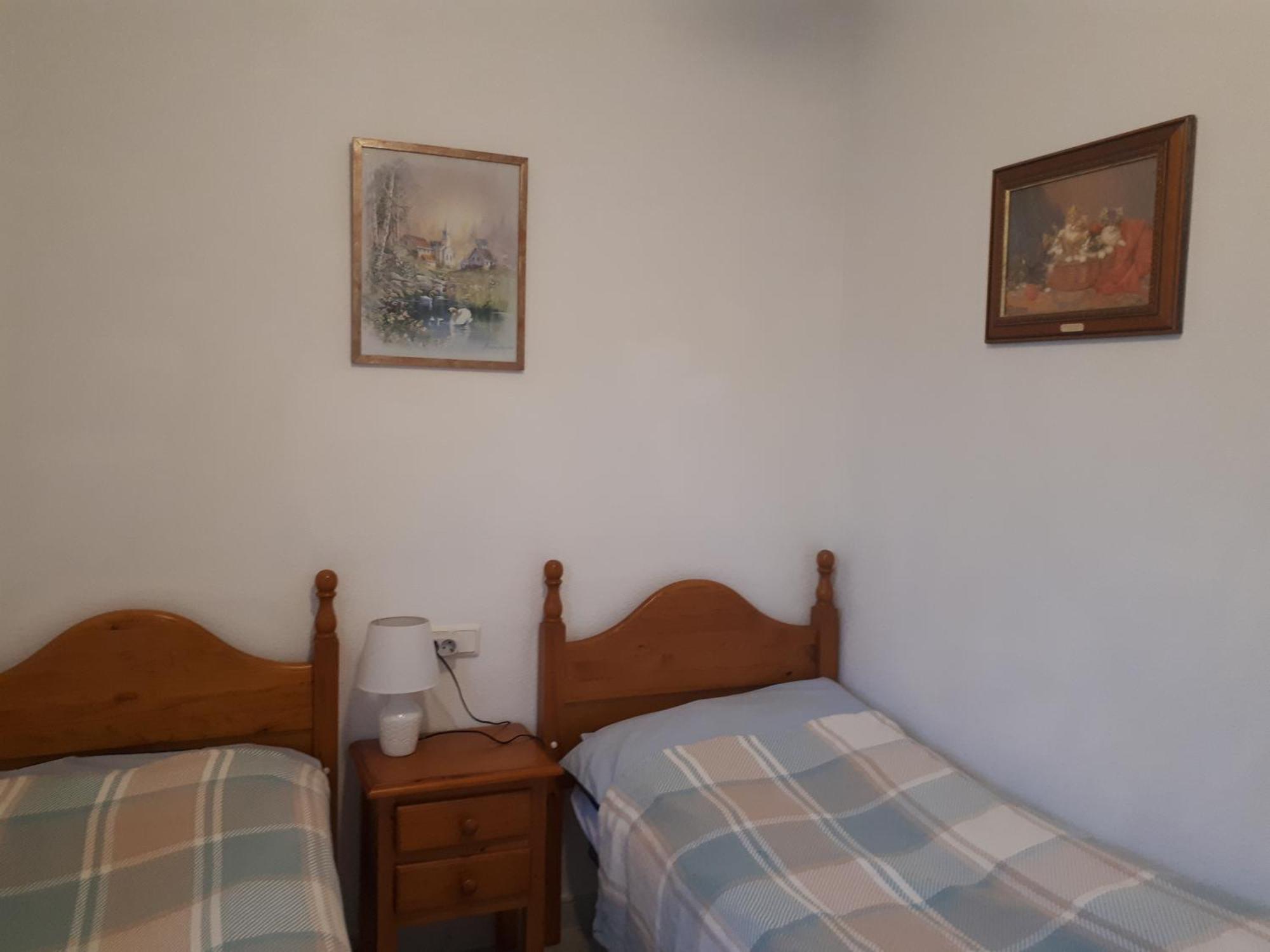 Villa Lovely Detached 3 Bedroom Villa, Communal Pool In Quesada *