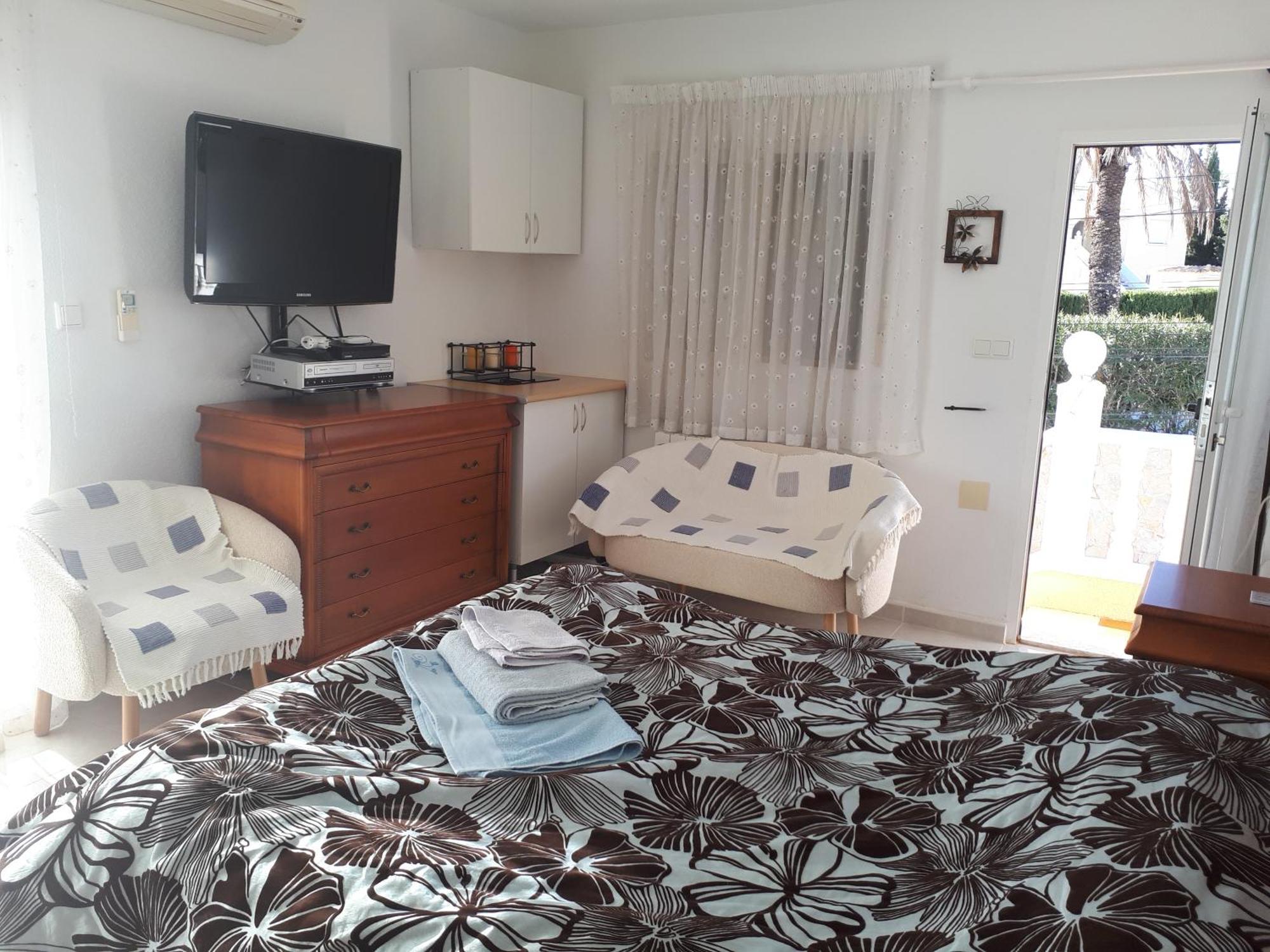 Lovely Detached 3 Bedroom Villa, Communal Pool In Quesada Villa Ciudad Quesada