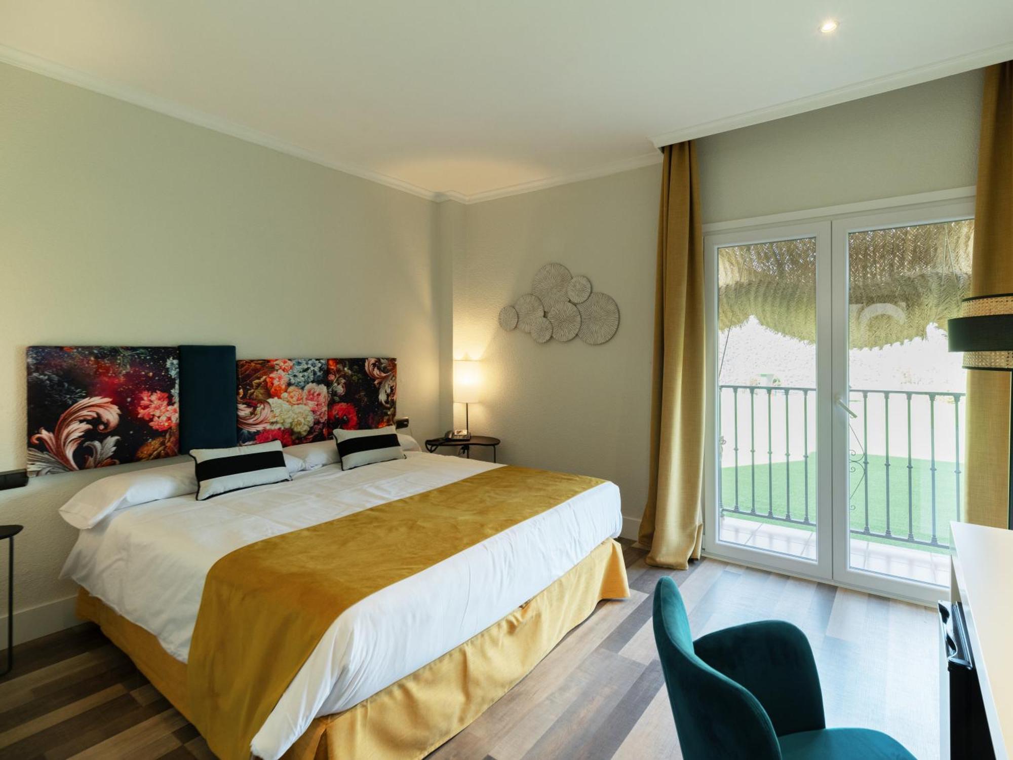 Hotel Altos De
