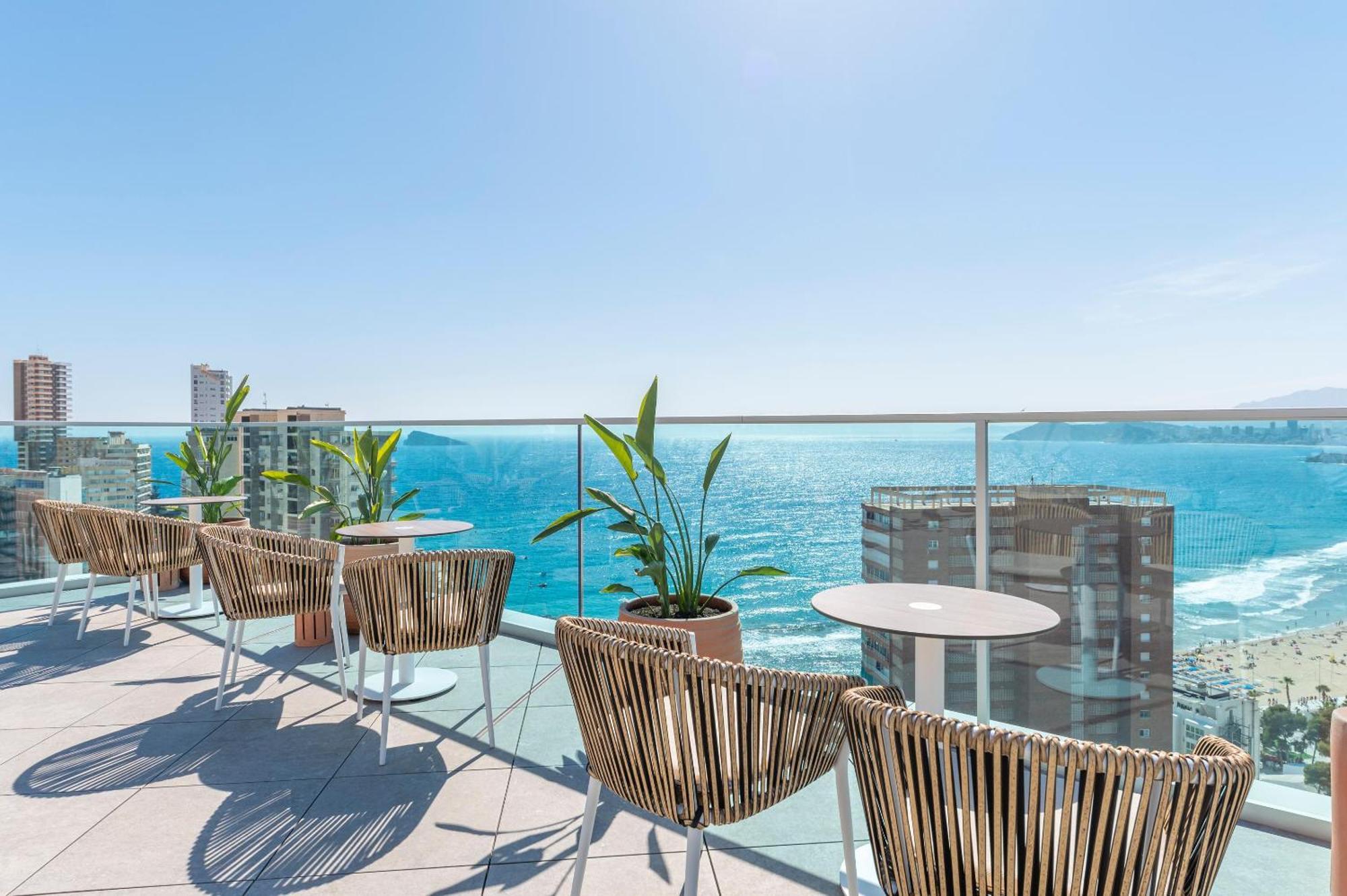 Port & 4* Sup Hotel Benidorm