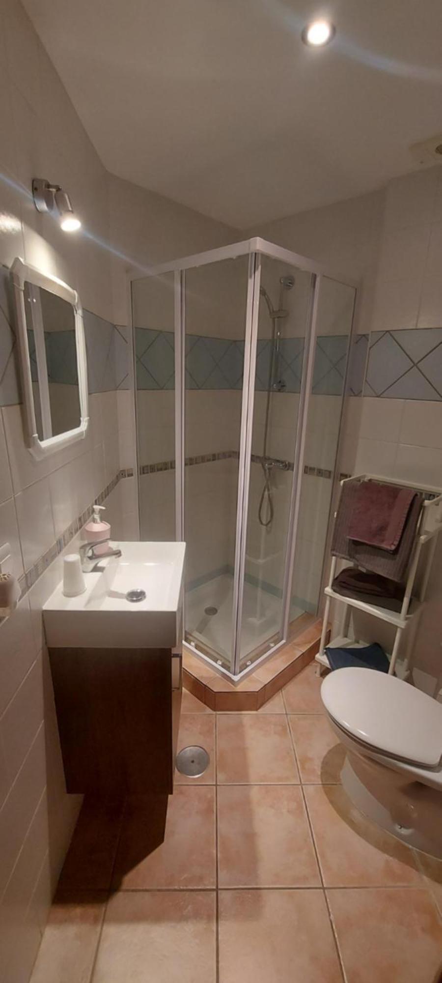 Country Sun Apartment