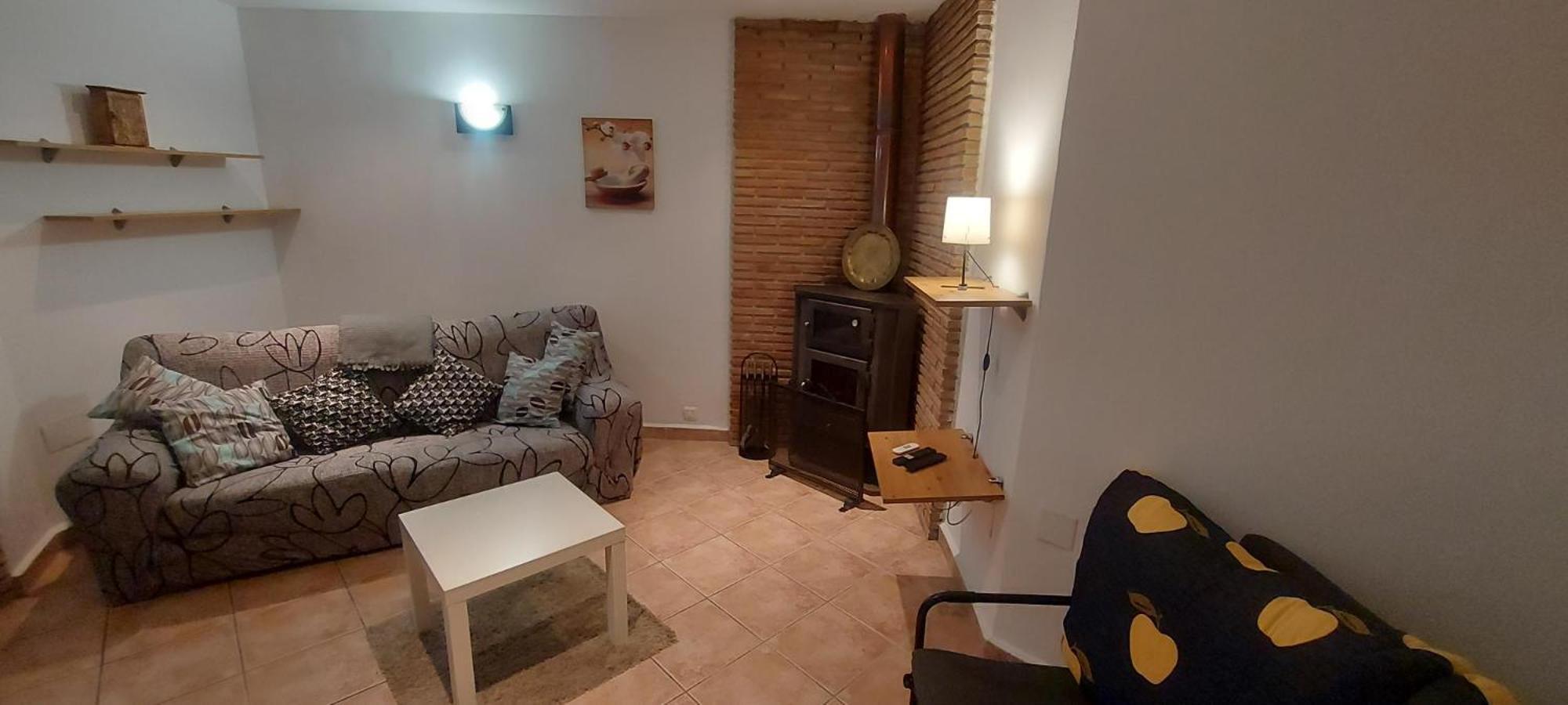 Country Sun Apartment *