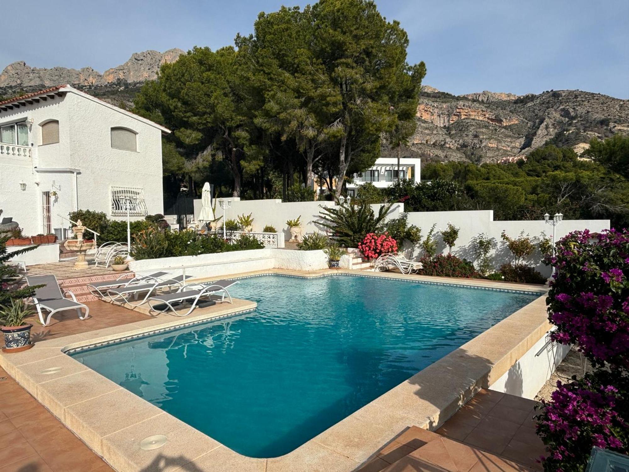 Villa Esmeralda *