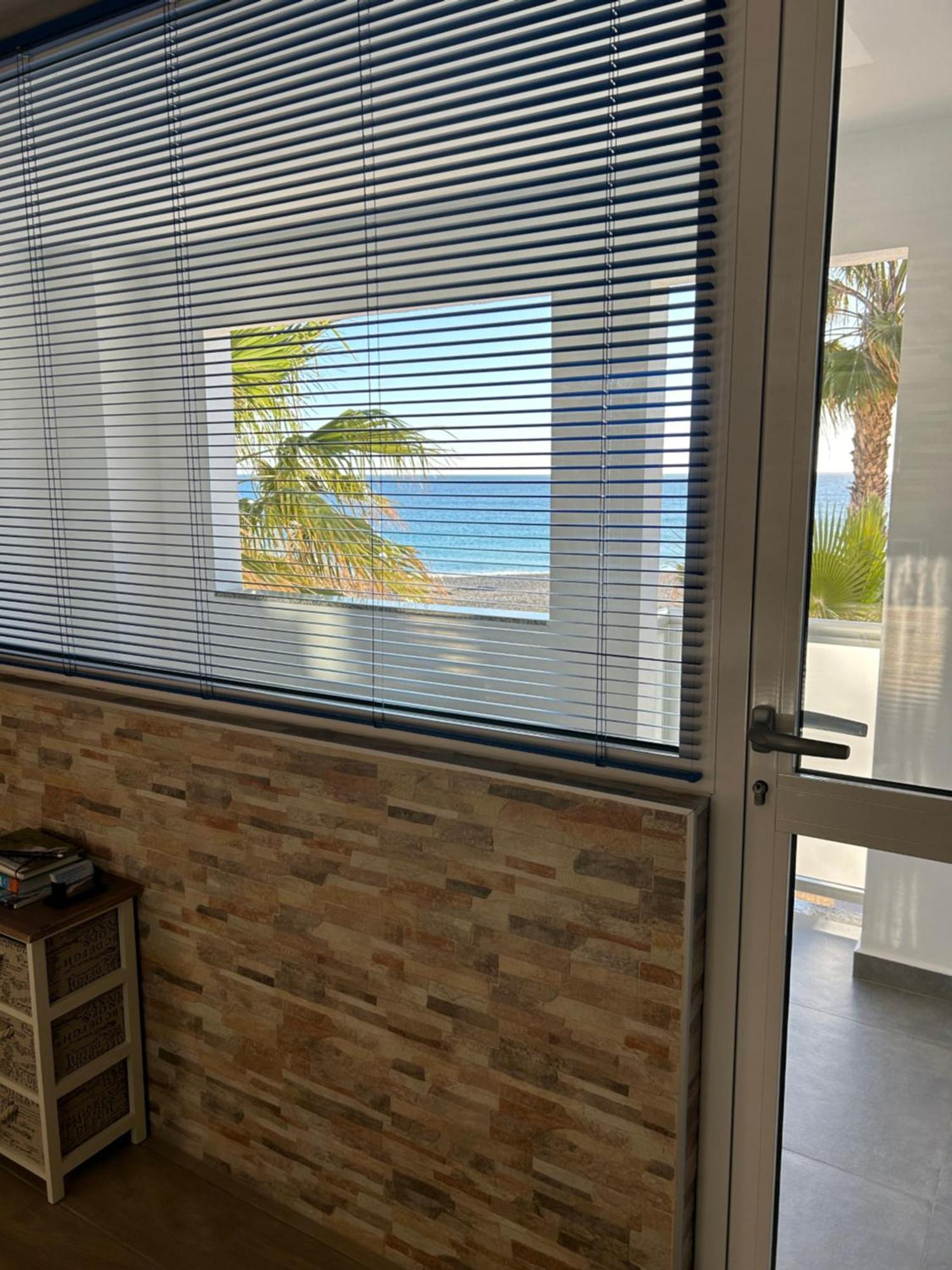 Stunning Location! 15m To