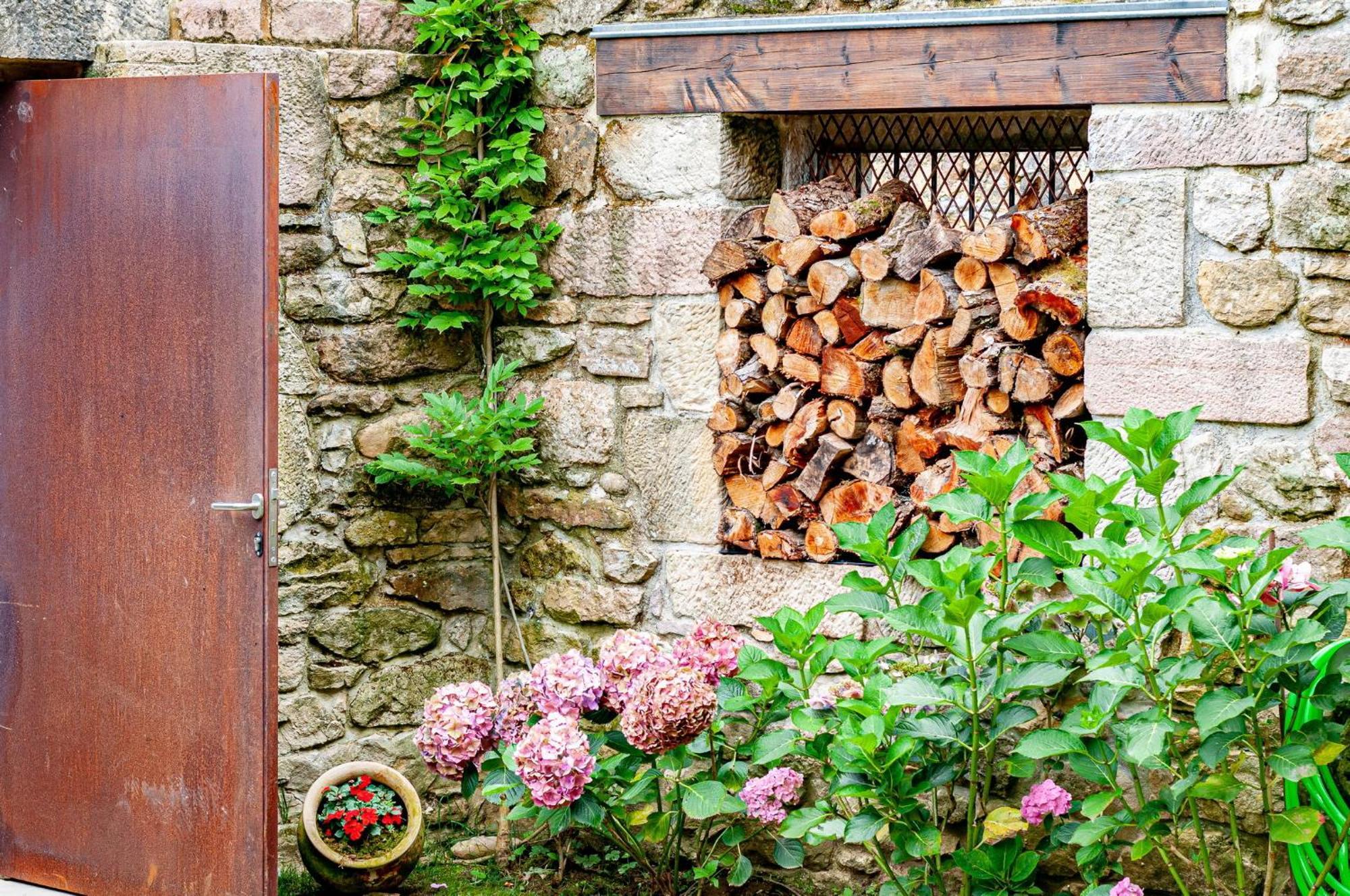 La Casa De Piedra Сasa de vacaciones