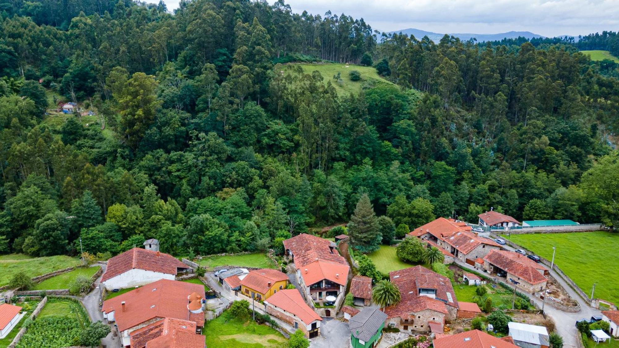 La Casa De Piedra * Herrera de Ibio