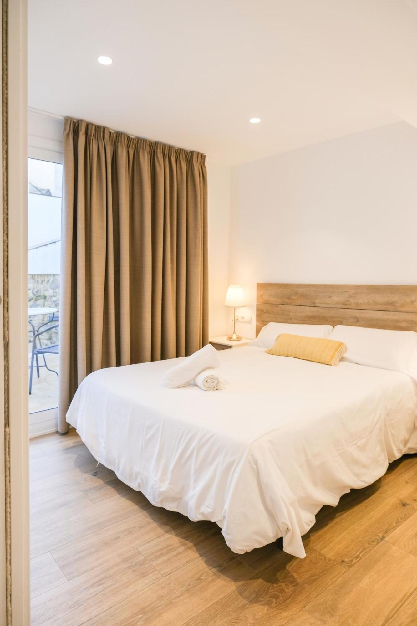 Ganganell Atic Con Terraza En Apartamento Besalú