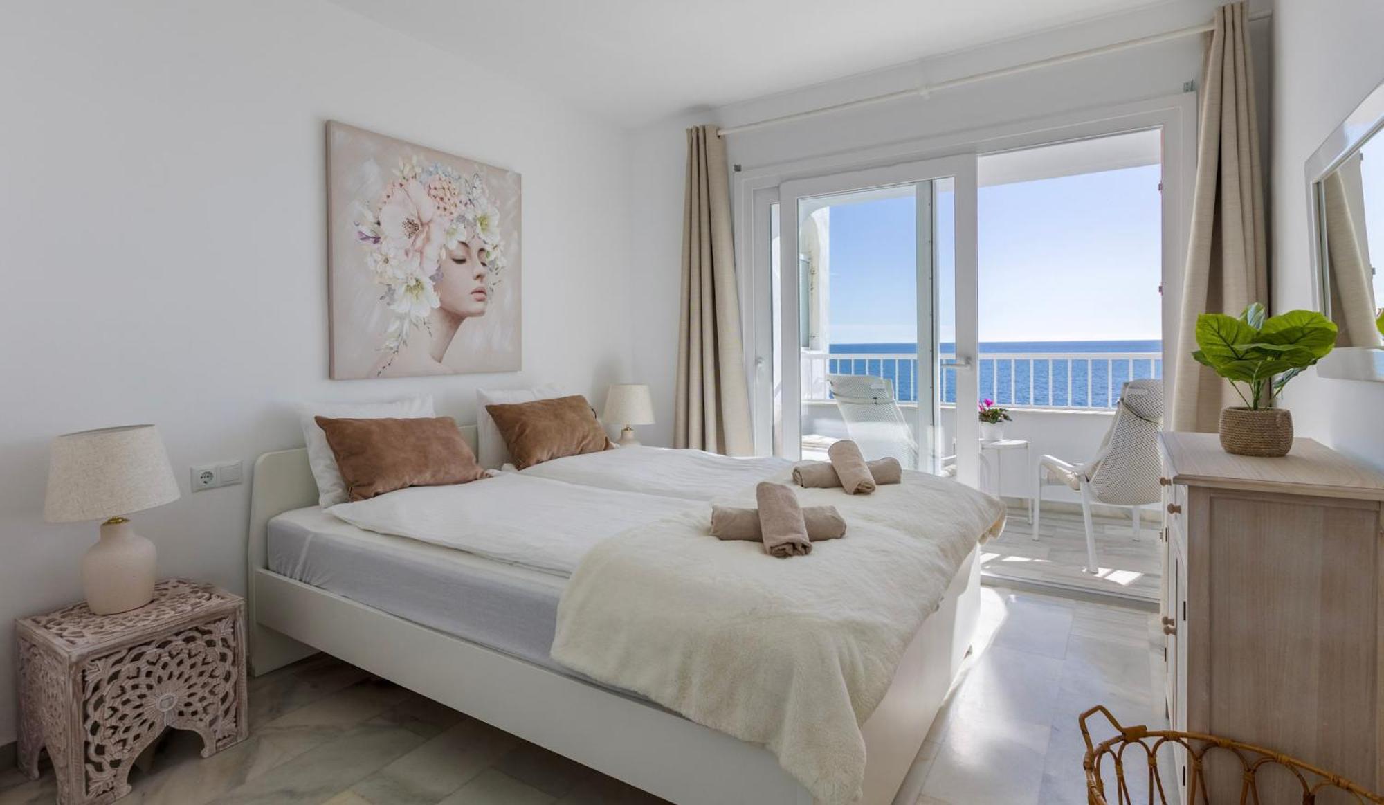 Oceanfront Apartment Mijas