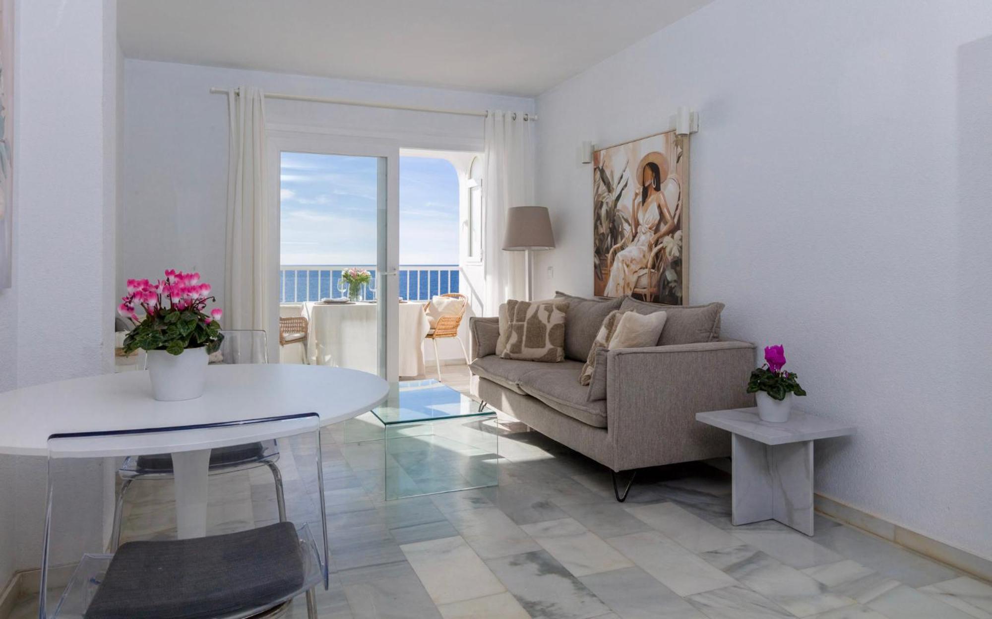 Oceanfront Apartment