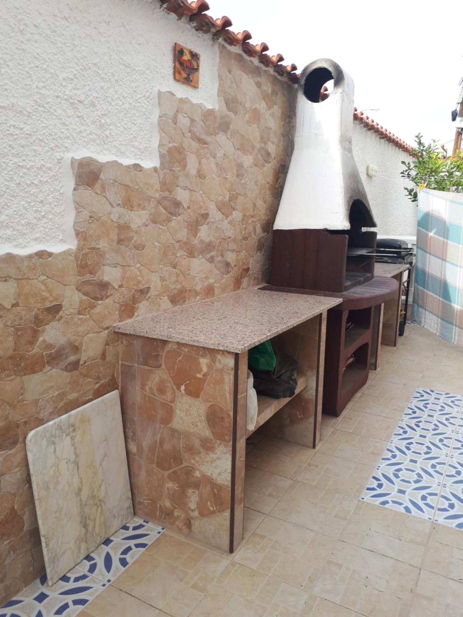 Lovely Detached 3 Bedroom Villa, Communal Pool In Quesada