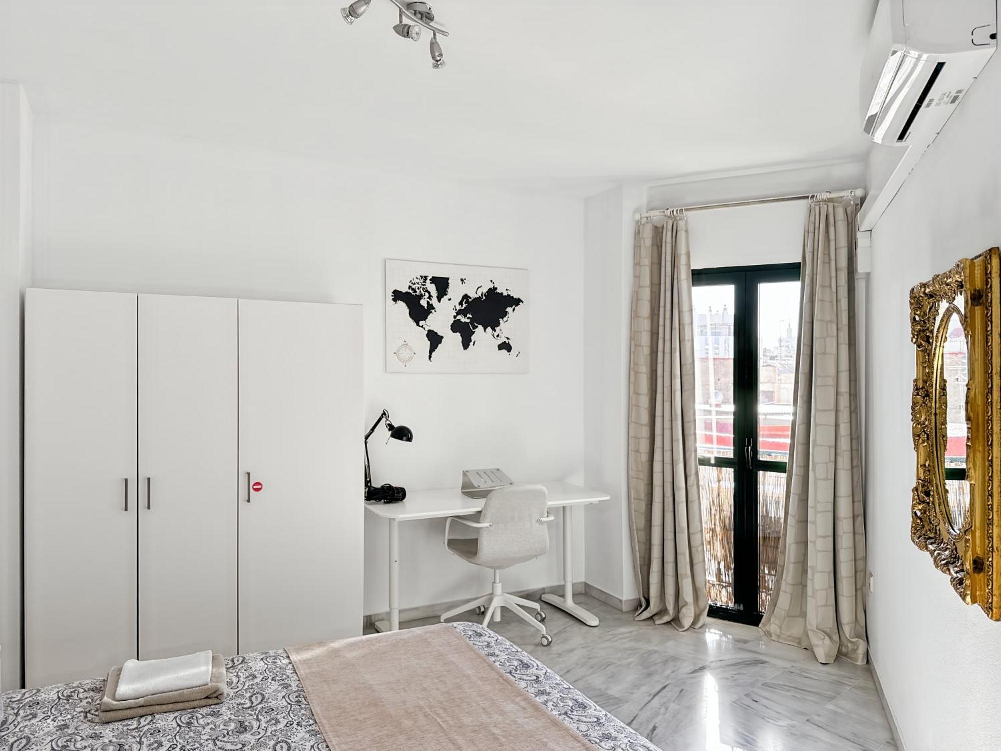 Exclusive With Cathedral Views And Auto Check-in Apartamento *