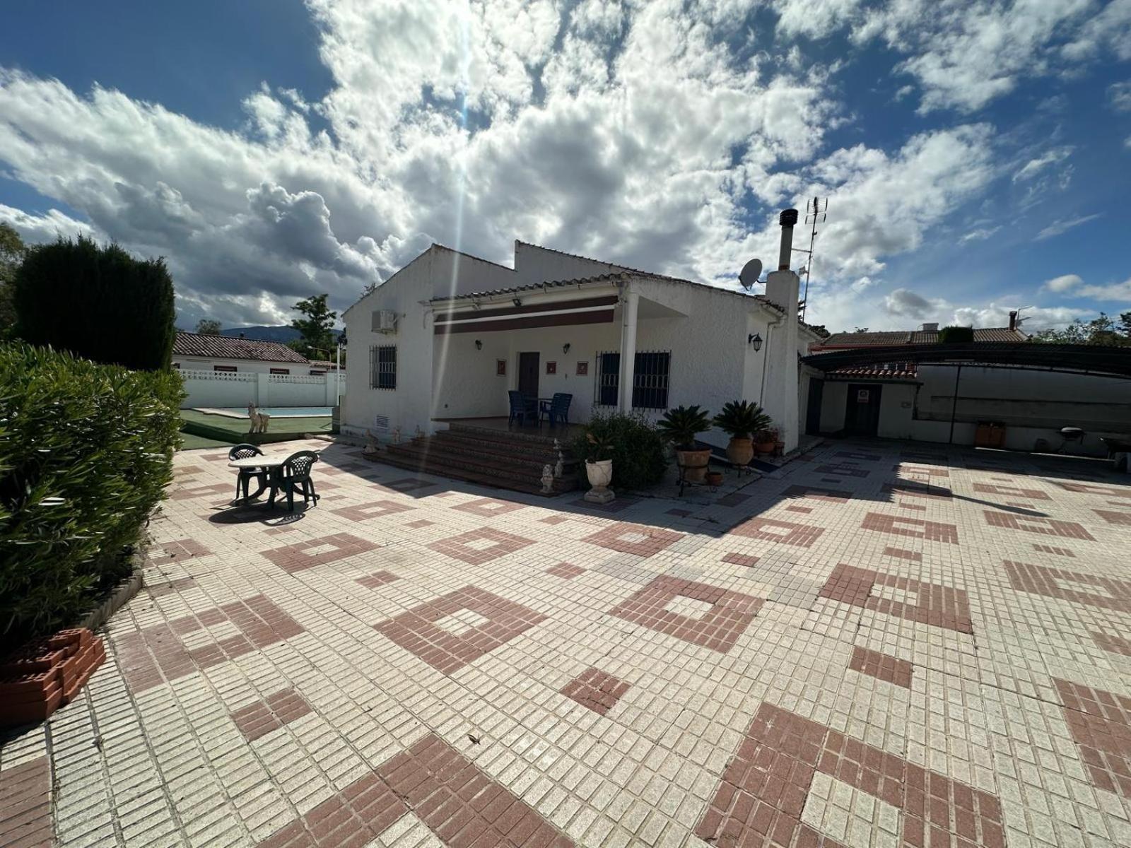 Independiente En Zona Residencial Rural * Jaen