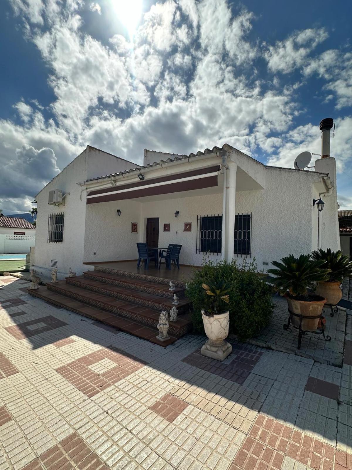 Independiente En Zona Residencial Rural Jaen