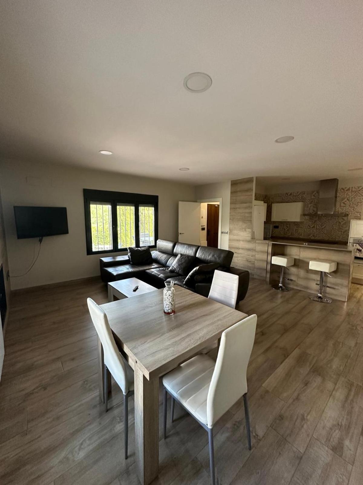 Independiente En Zona Residencial Rural Holiday home