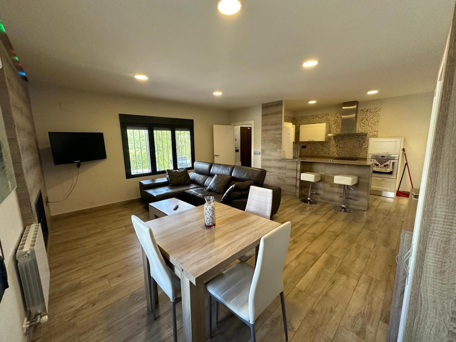 Independiente En Zona Residencial Rural Holiday home *