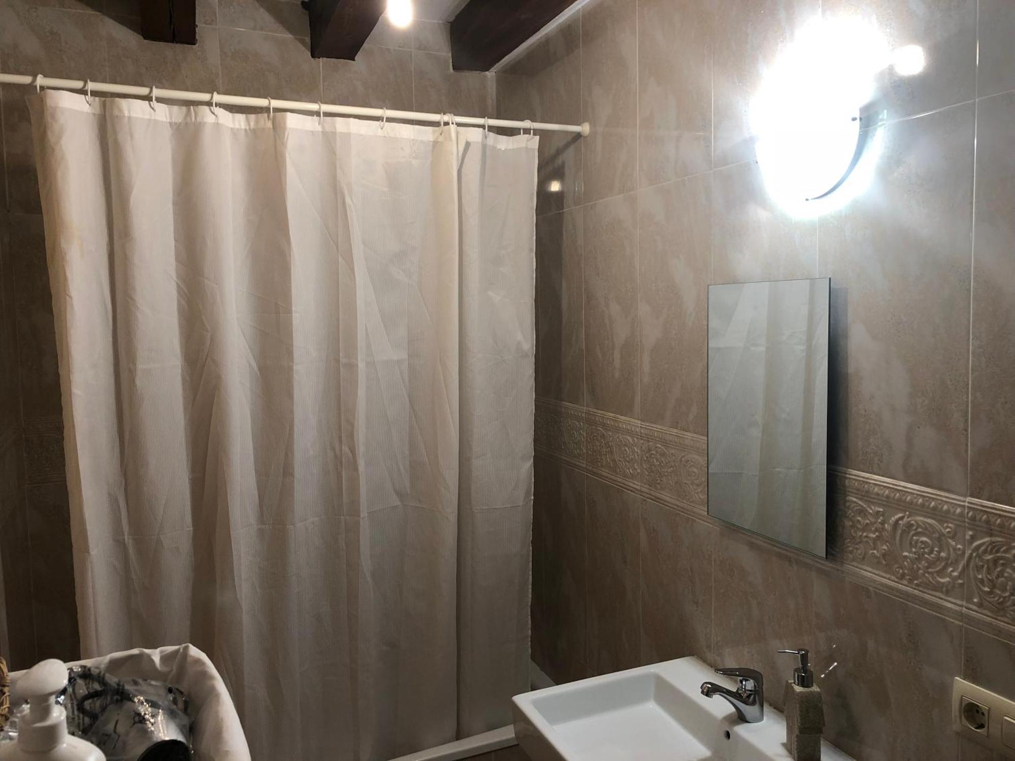 Edificio Con 2 Opciones Duplex 3 Y 1 En Plaza Mayor *