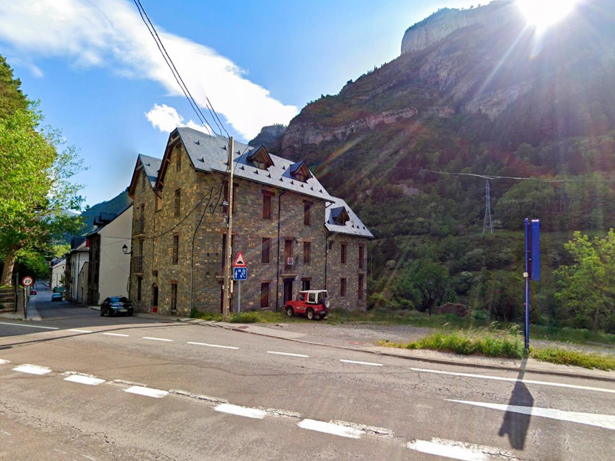 Pueblo 3000 Apartamento Canfranc