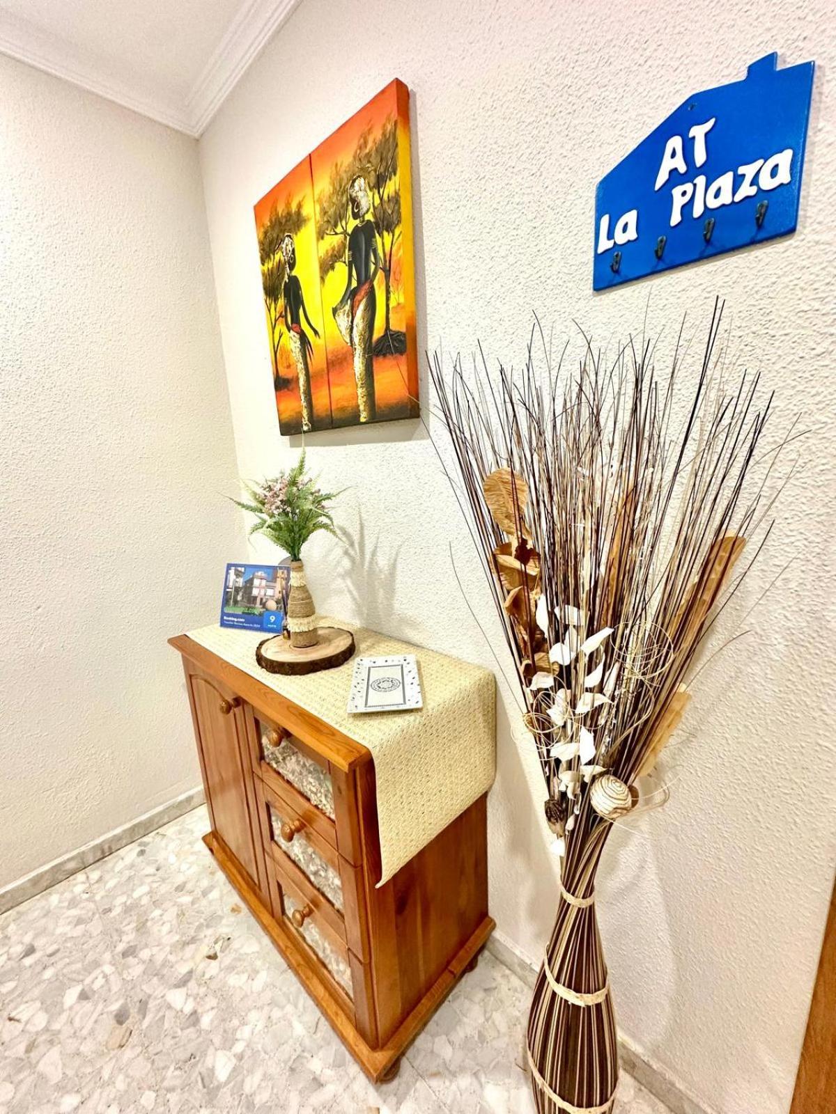 A T La Plaza Alto Apartamento Calamonte