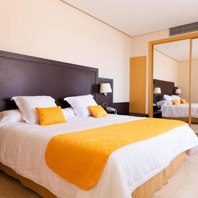 Hotel Puerta De Sahagún