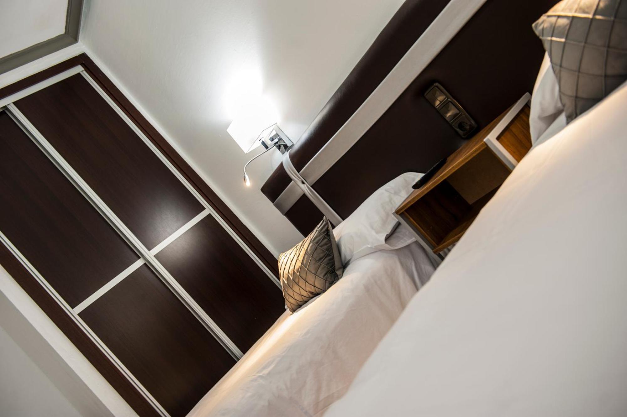 Palomas Hotel Lucena