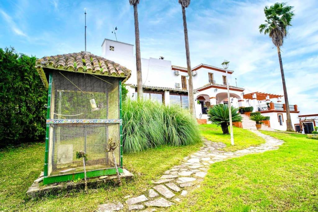 De Campo Con Piscina En La Sierra De Cadiz *