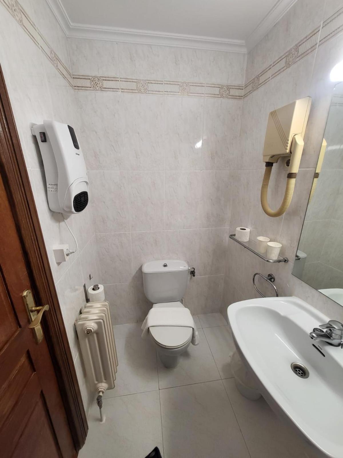 Ducay Hotel