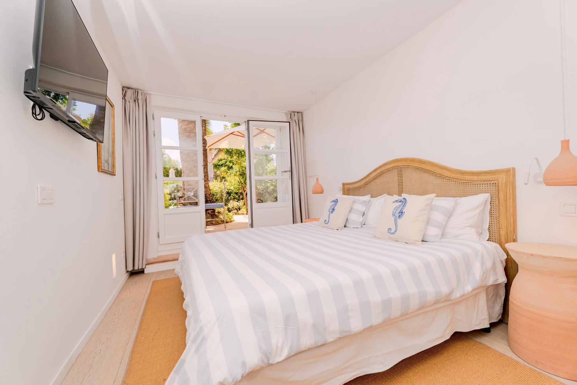 The Sea Club Bed & Breakfast